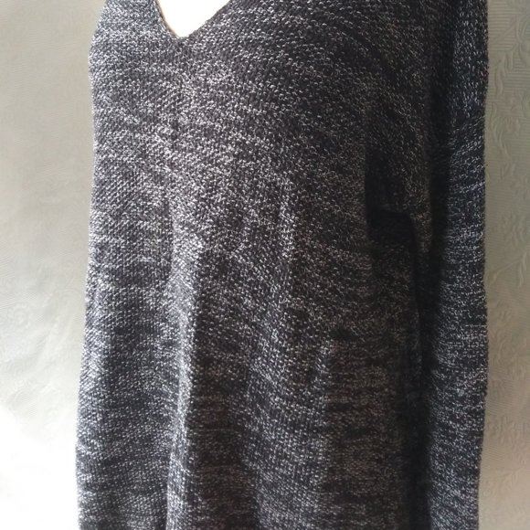 H&M | Black with White Cotton Tunic Sweater | M | Business Casual Classic - Picture 3 of 12